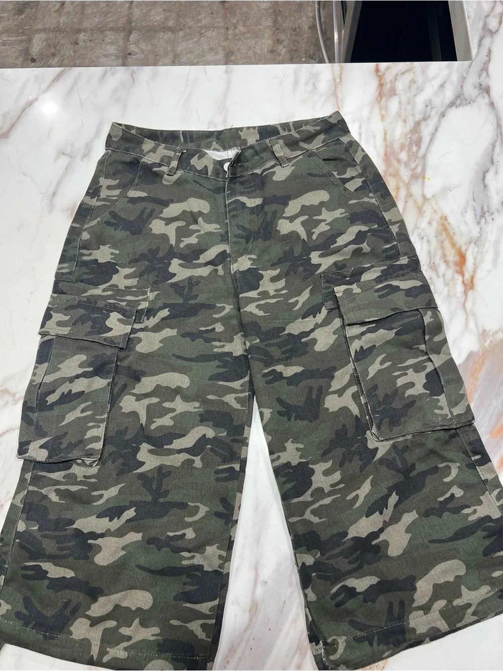 Princess Polly Camo Cargo Long Shorts - Olive Green